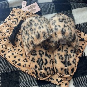 Victoria’s Secret Cheetah Print Slippers